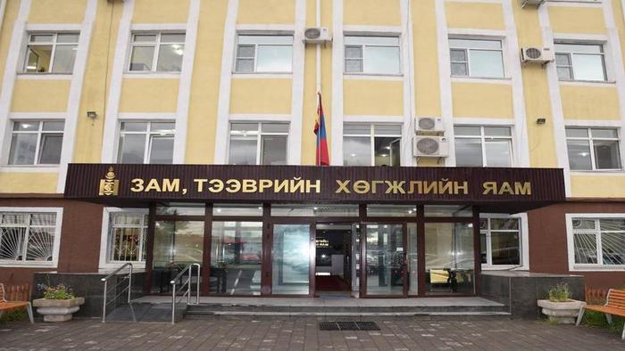 Лого-эмблемийн уралдаанд оролцоорой