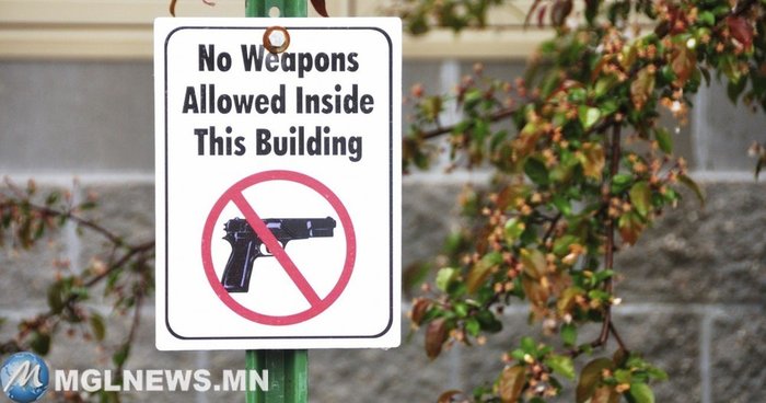 Топ-10: Самые шокирующие места, куда американцам разрешено брать с собой оружие
