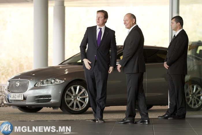 Премьер-министр Великобритании Дэвид Кэмерон— Jaguar XJ Sentinel V8 производство Великобритании. авто, страны .