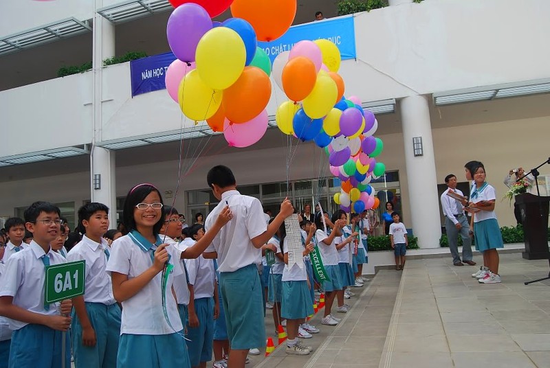 Вьетнам в школу, опять двойка, школа, школьная форма
